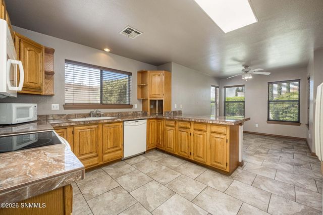 2716 Custer Way, Las Cruces, NM 88011