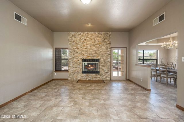 2716 Custer Way, Las Cruces, NM 88011