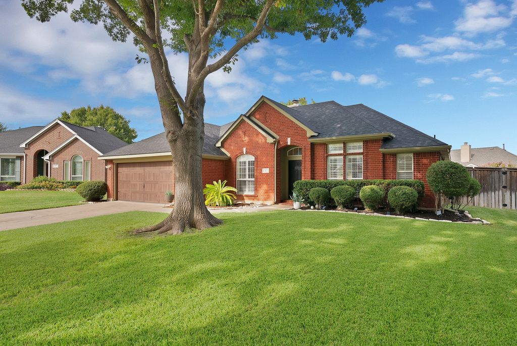 4 Dobree Court, Mansfield, TX 76063 — photo 2