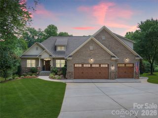 2551 Eagle Drive NE 6/C, Conover, NC 28613