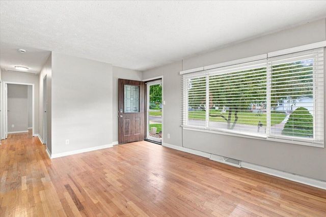 110 ROBIN Road, Council Bluffs, IA 51503