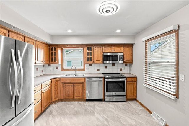 110 ROBIN Road, Council Bluffs, IA 51503