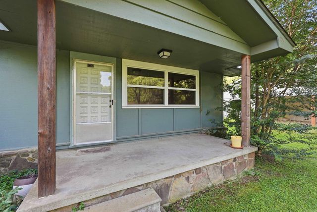 1312 Sunset Dr, Conway, AR 72034