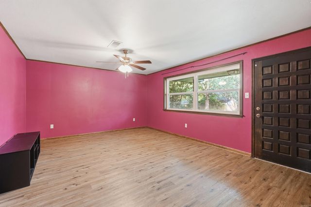 1312 Sunset Dr, Conway, AR 72034