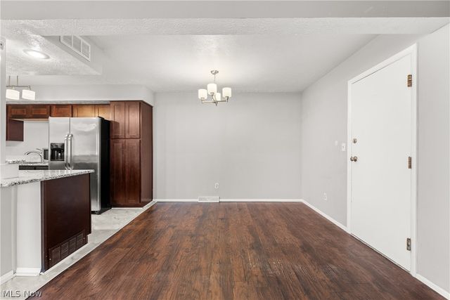 10055 Independence Drive 9B, North Royalton, OH 44133