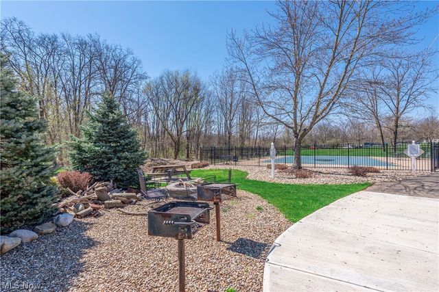 10055 Independence Drive 9B, North Royalton, OH 44133
