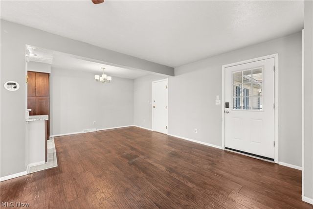 10055 Independence Drive 9B, North Royalton, OH 44133