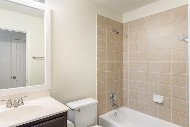 790 Middle CRK, Buda, TX 78610