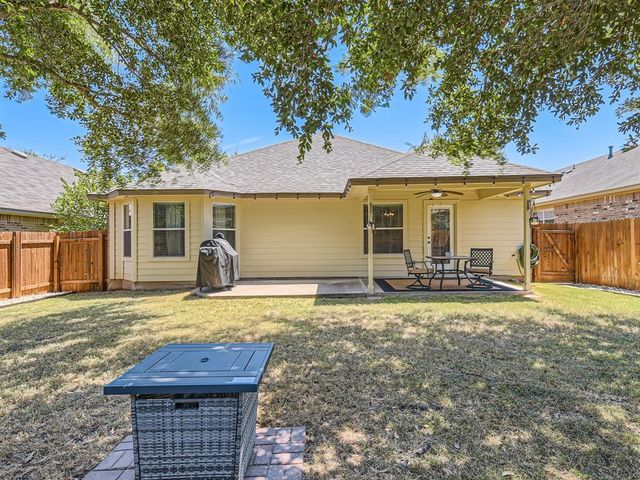 790 Middle CRK, Buda, TX 78610