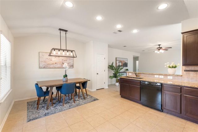 790 Middle CRK, Buda, TX 78610