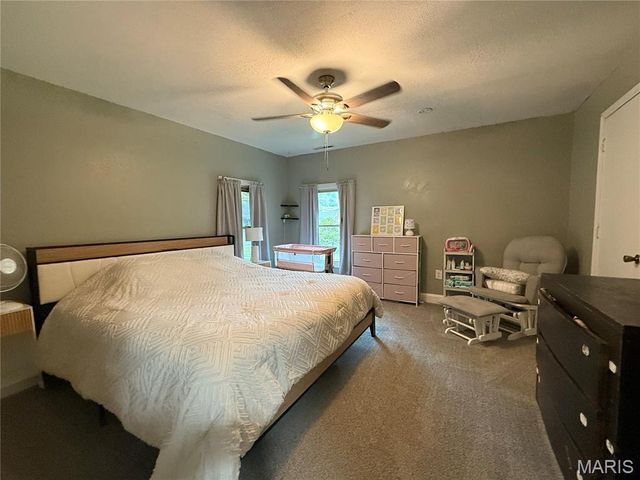 1202 Valley, Hannibal, MO 63401