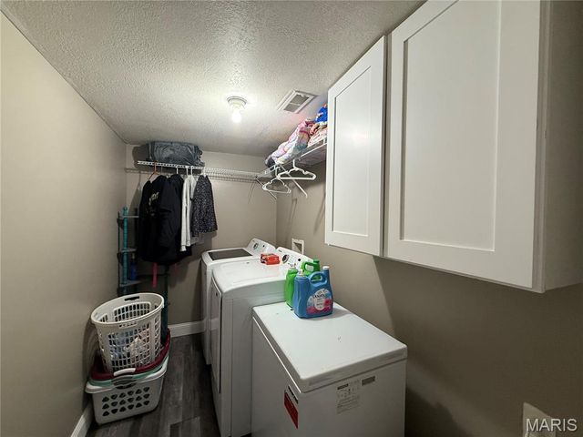 1202 Valley, Hannibal, MO 63401