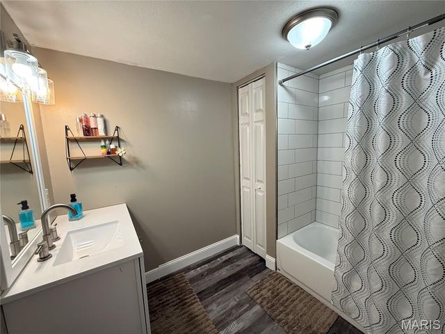 1202 Valley, Hannibal, MO 63401