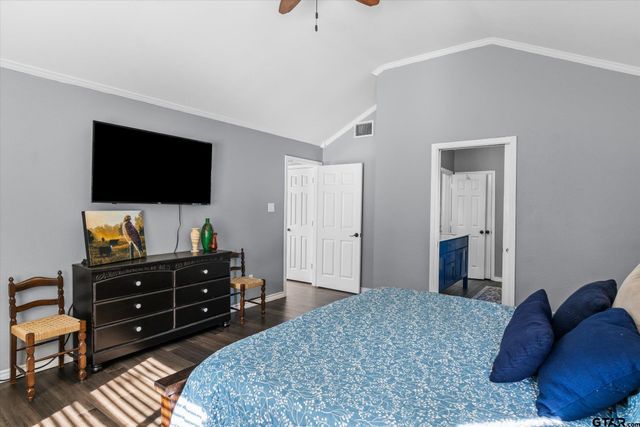 2 Bentwood Circle, Canton, TX 75103
