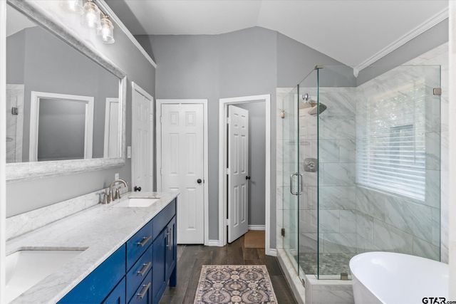 2 Bentwood Circle, Canton, TX 75103