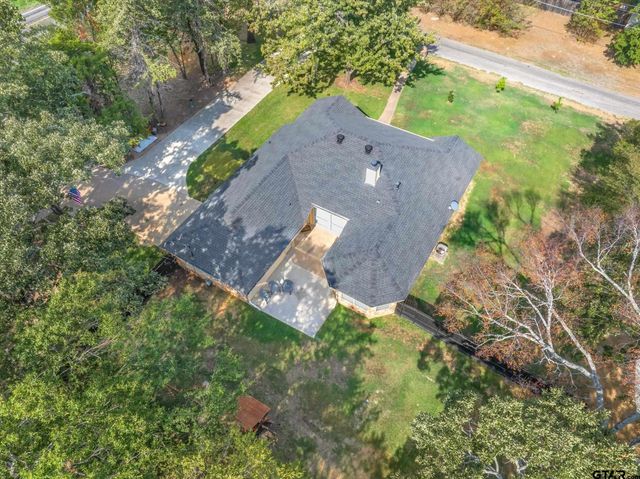 2 Bentwood Circle, Canton, TX 75103