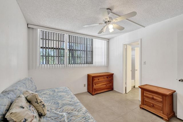 9531 Seagrape Drive 305, Davie, FL 33324