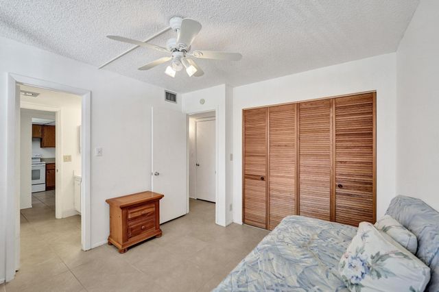 9531 Seagrape Drive 305, Davie, FL 33324