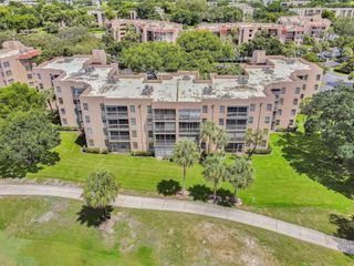 9531 Seagrape Drive 305, Davie, FL 33324