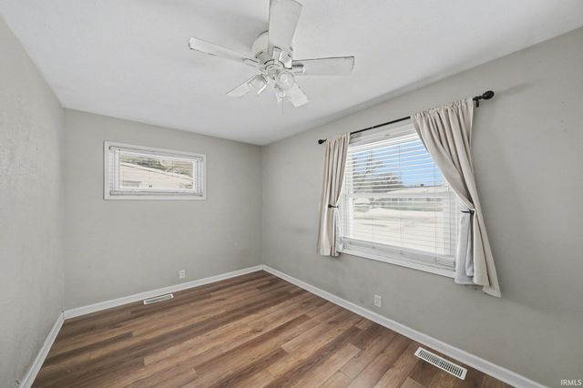 1243 Browne Lane, South Bend, IN 46615