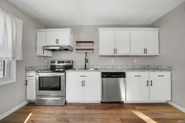 1243 Browne Lane, South Bend, IN 46615