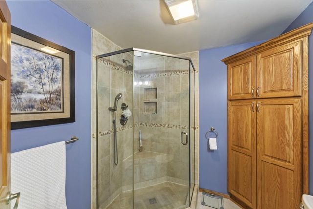 255 Willow DRIVE, Hartland, WI 53029