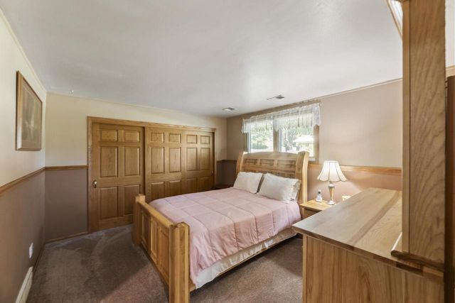 255 Willow DRIVE, Hartland, WI 53029