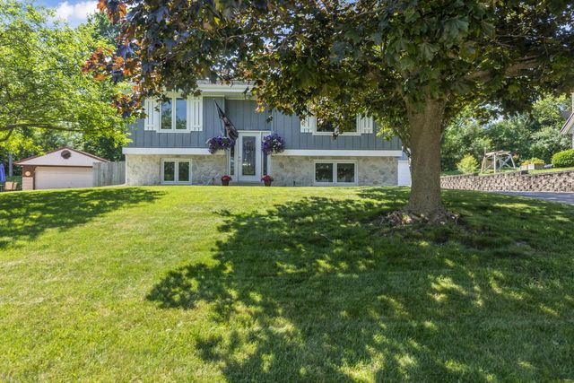 255 Willow DRIVE, Hartland, WI 53029
