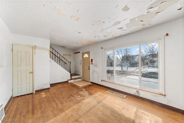 13108 Saint James Avenue, Cleveland, OH 44135