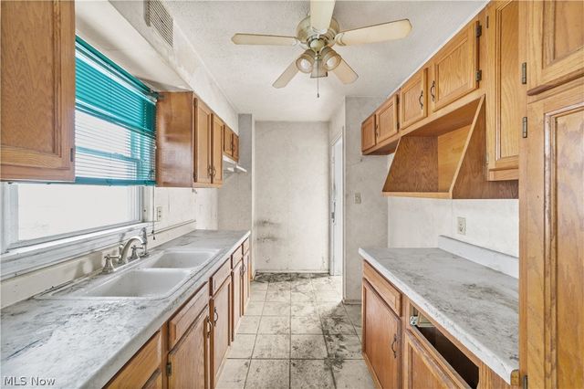 13108 Saint James Avenue, Cleveland, OH 44135