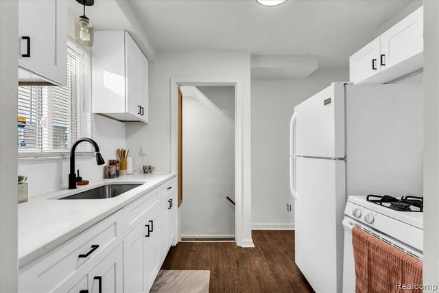 19440 Sawyer Street, Detroit, MI 48228