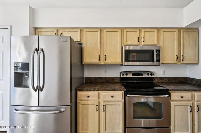 8551 LORI ANN Court, Jacksonville, FL 32220