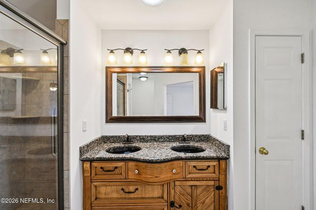 8551 LORI ANN Court, Jacksonville, FL 32220