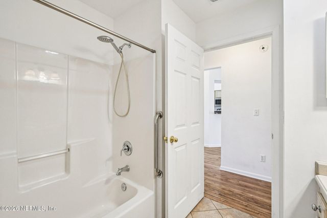 8551 LORI ANN Court, Jacksonville, FL 32220