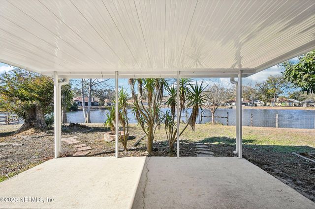 8551 LORI ANN Court, Jacksonville, FL 32220