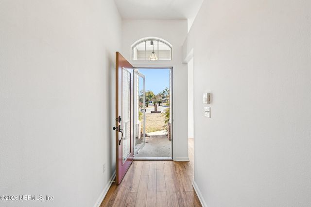 8551 LORI ANN Court, Jacksonville, FL 32220