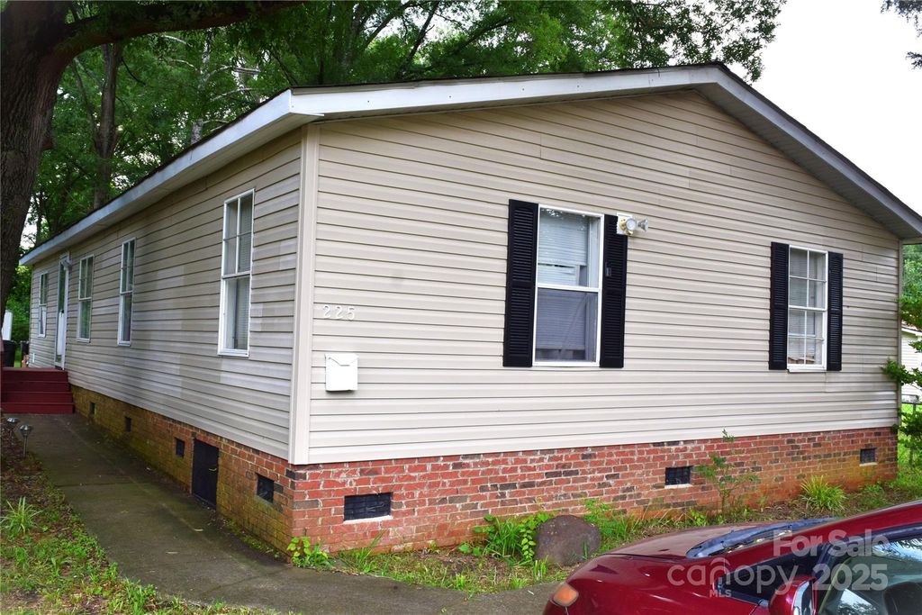 225 Emmett Street, Rock Hill, SC 29730