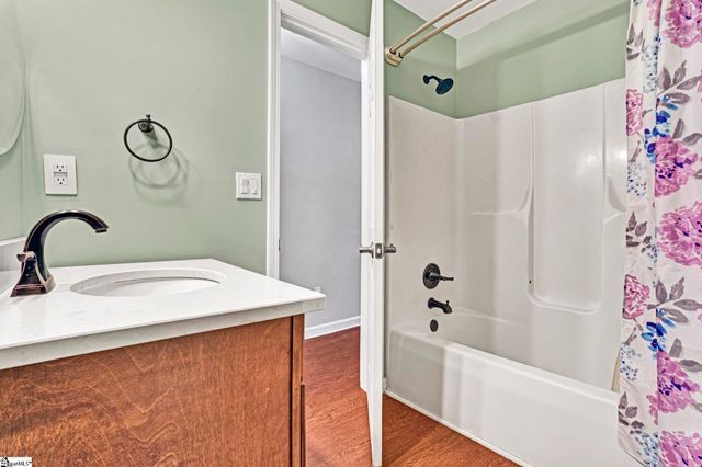 1 Greyleaf Court, Simpsonville, SC 29680