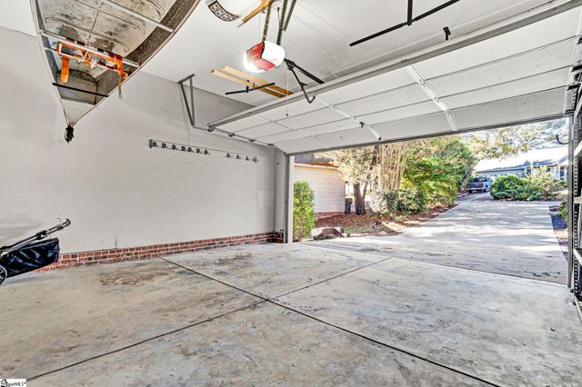 1 Greyleaf Court, Simpsonville, SC 29680