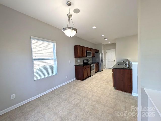 10814 Derryrush Drive, Charlotte, NC 28213