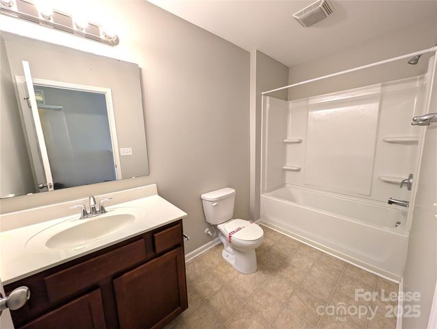 10814 Derryrush Drive, Charlotte, NC 28213