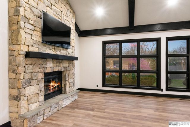 21025 Roundup Road, Elkhorn, NE 68022