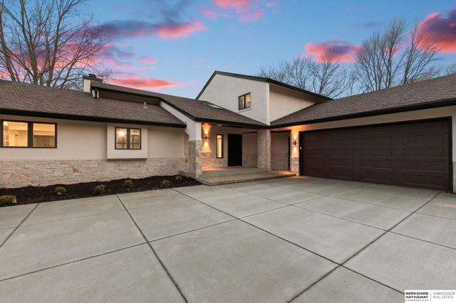 21025 Roundup Road, Elkhorn, NE 68022