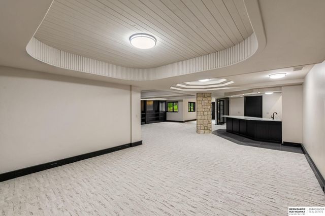 21025 Roundup Road, Elkhorn, NE 68022