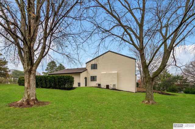 21025 Roundup Road, Elkhorn, NE 68022