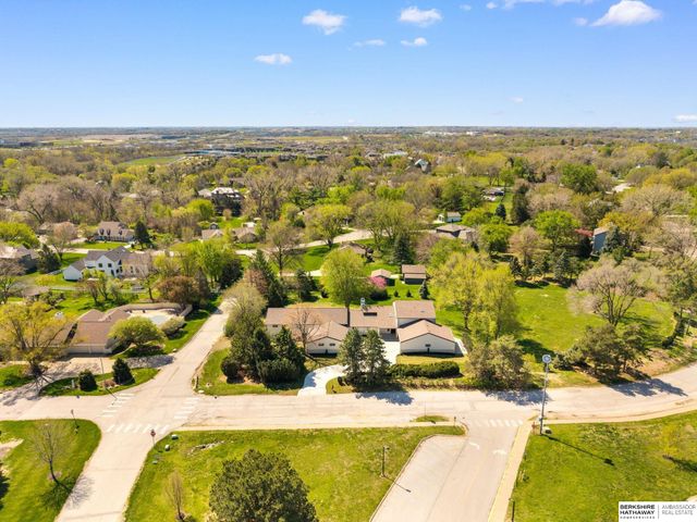 21025 Roundup Road, Elkhorn, NE 68022
