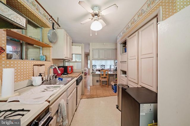 4904 WOODSY WAY, Temple Hills, MD 20748