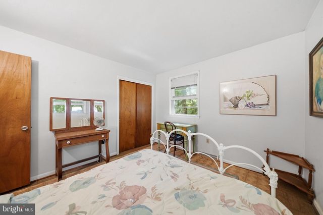 4904 WOODSY WAY, Temple Hills, MD 20748