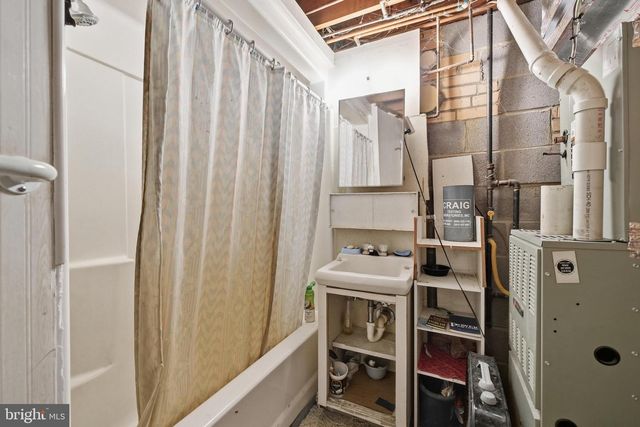 4904 WOODSY WAY, Temple Hills, MD 20748