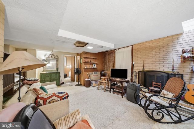 4904 WOODSY WAY, Temple Hills, MD 20748